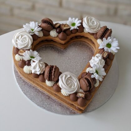 Heart cake